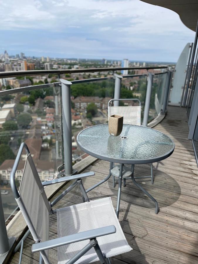 Appartement Off 12 à Londres Extérieur photo