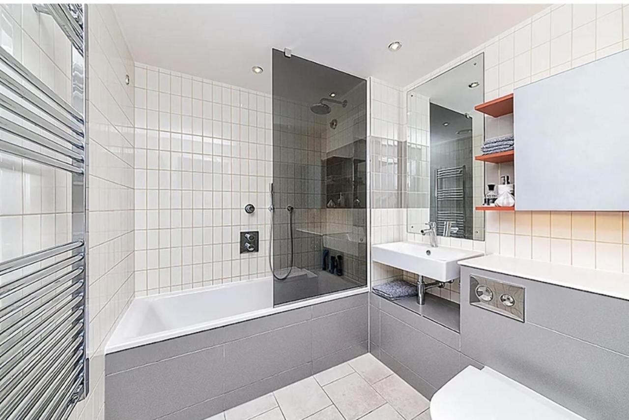 Appartement Off 12 à Londres Extérieur photo